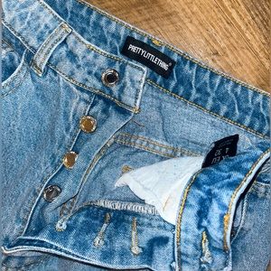 Prettylittlething Highwaisted Mom Jeans